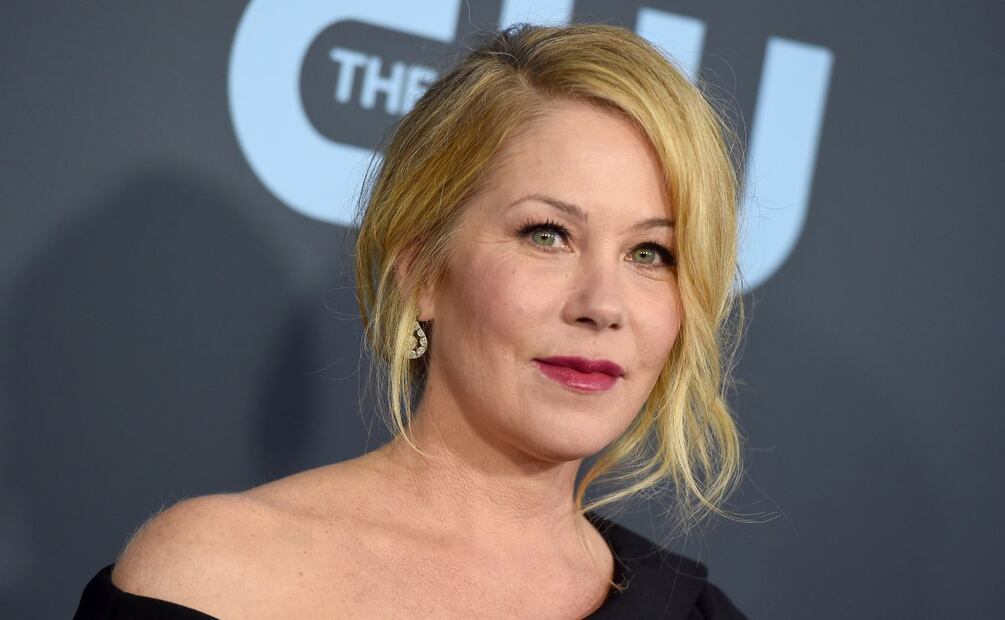 Christina Applegate revela que padece esclerosis múltiple