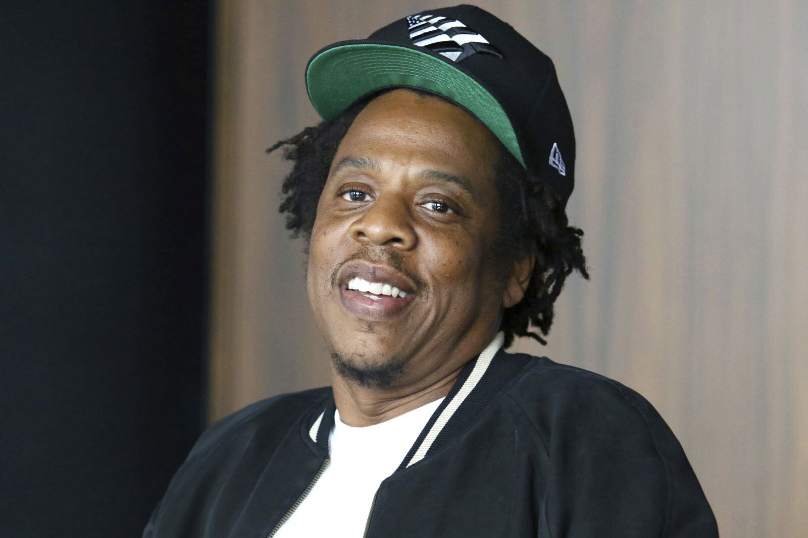 Jay-Z firma acuerdo con la NFL para producir los shows de la liga 