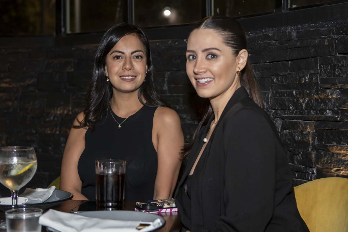 Karla Correa y Mariana Navarro. (Foto: Esteban Torreblanca)