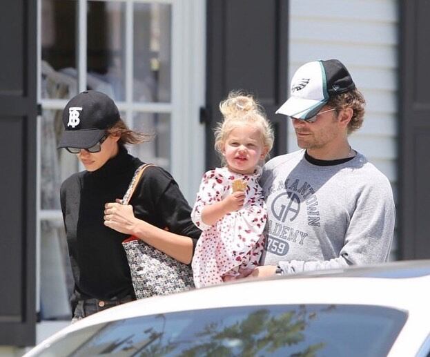 El nuevo bigote de Bradley Cooper y otros looks a lo largo de su carrera 