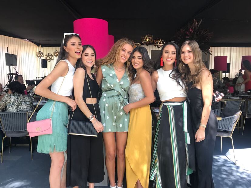 Dani Acosta festeja cu cumpleaños en grande