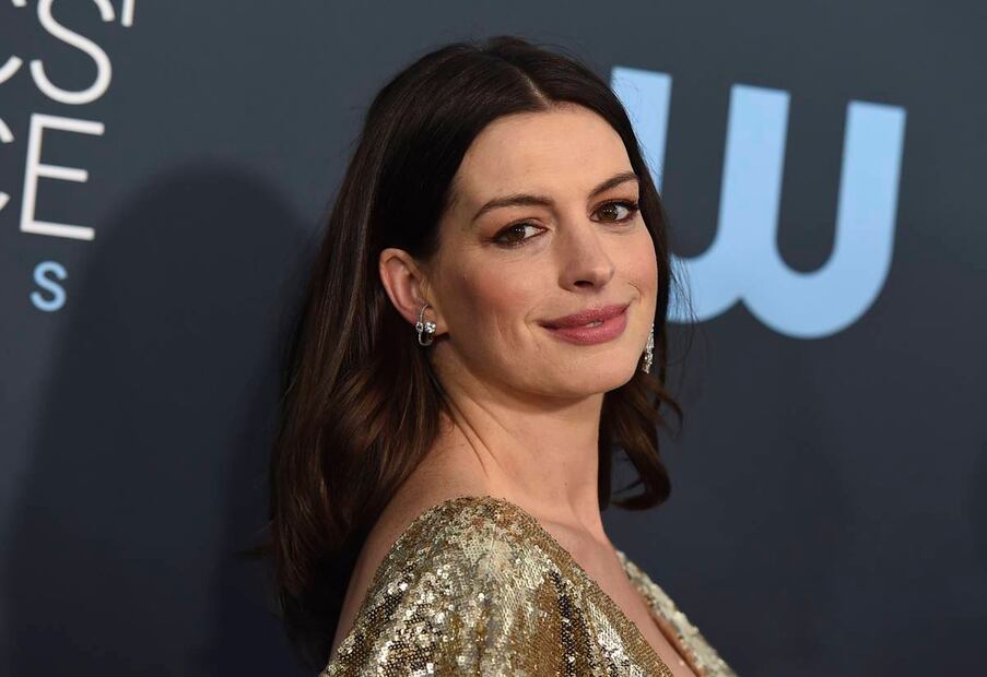 La actriz Anne Hathaway está de vuelta más guapa y sexy que nunca