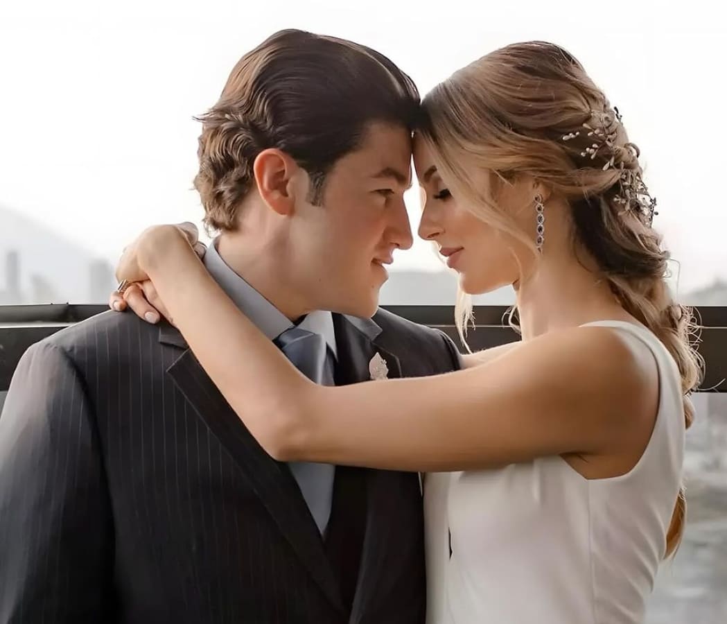 Mariana Rodríguez y Samuel García en su boda civil / Instagram