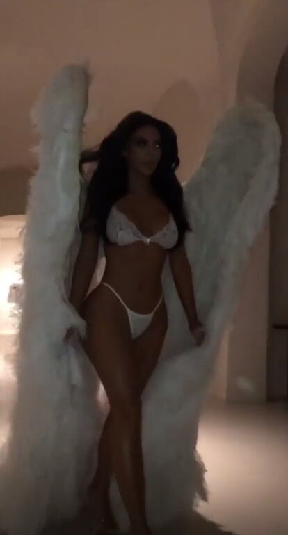Las Kardashian se disfrazan de Ángeles de Victoria's Secret para Halloween