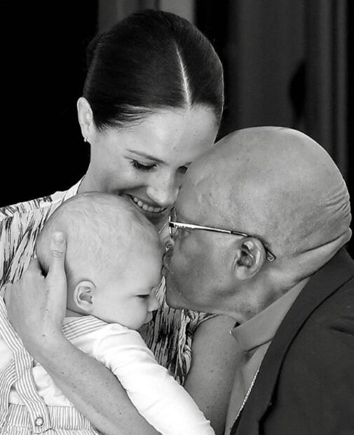 La reina Isabel ll y Archie estarán juntos para las vacaciones de verano