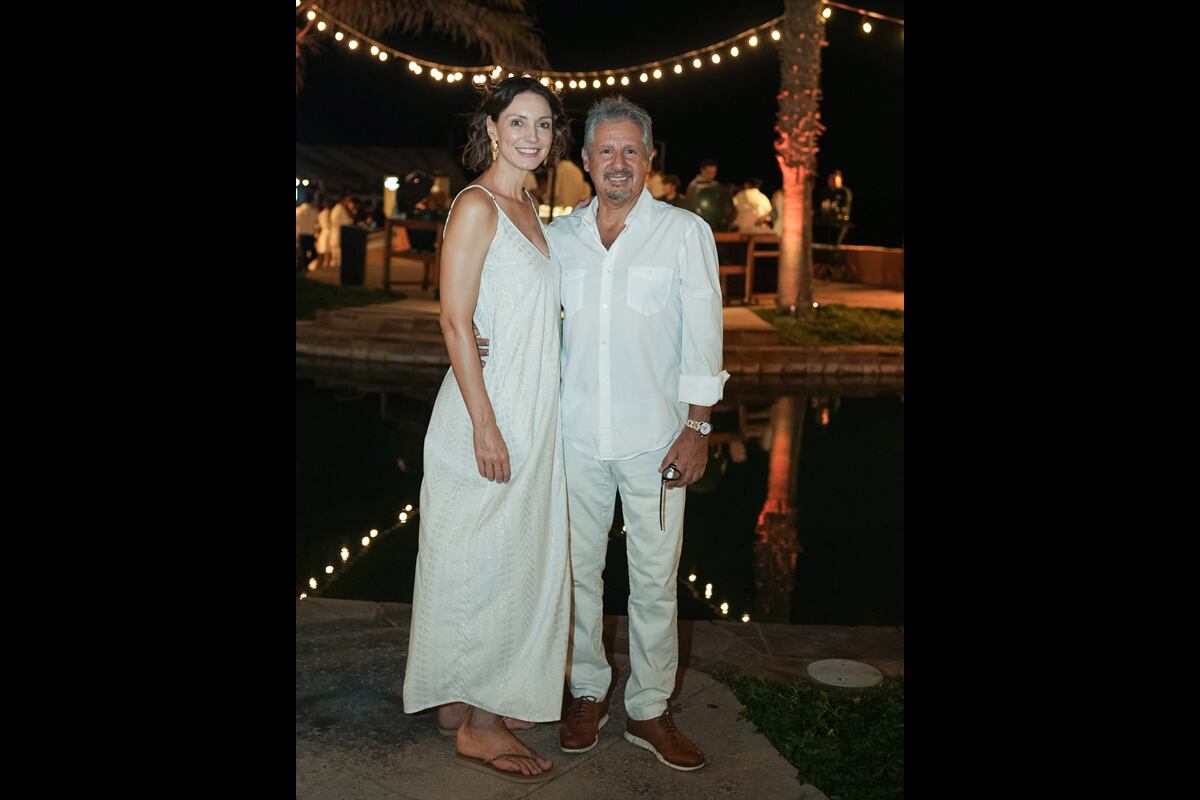 Stephanie Cote y Humberto Cantú. (Foto: Arturo Quintero para VIP)