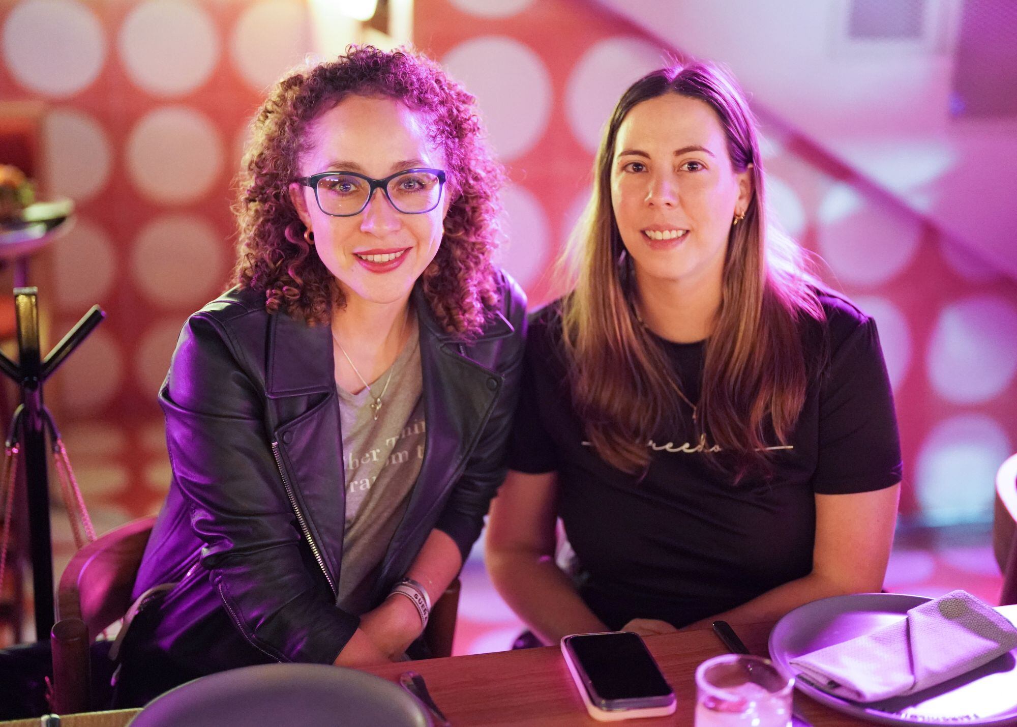 Daniela Guerra y Lucía Sánchez.  (Foto: Héptor Arjona para VIP)