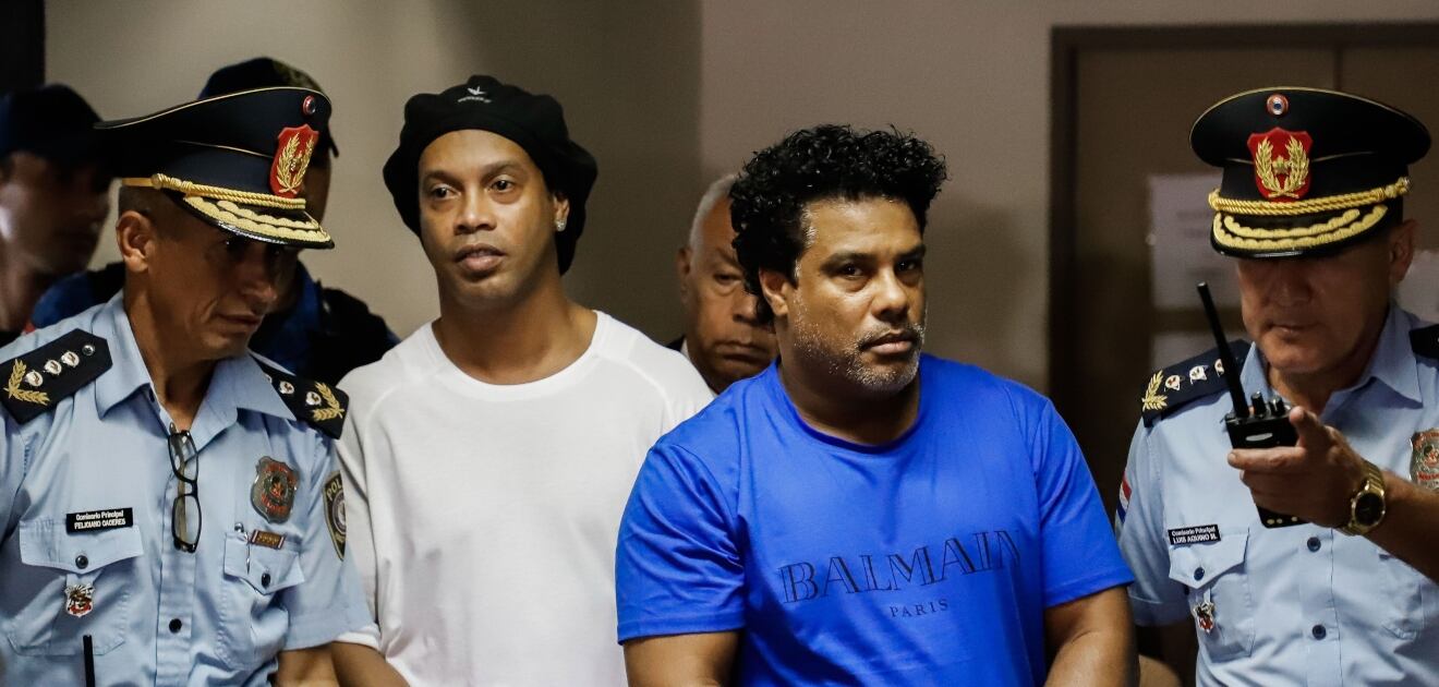 Ronaldinho, en una cárcel de Paraguay, por falsificar pasaporte 