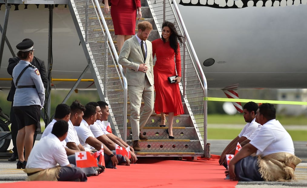Meghan Markle llega a Tonga y comete un error que se vuelve viral