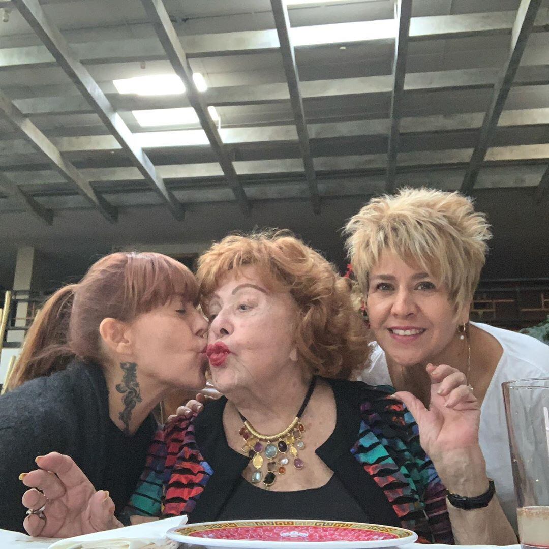 Silvia Pinal defiende a Alejandra Guzmán de las críticas por sus cambios estéticos 