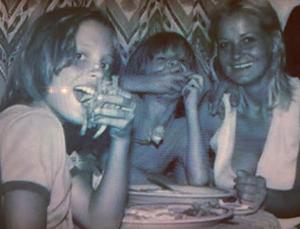 Alex Basteri, Luis Miguel y su mamá Marcela Basteri / Foto: Instagram