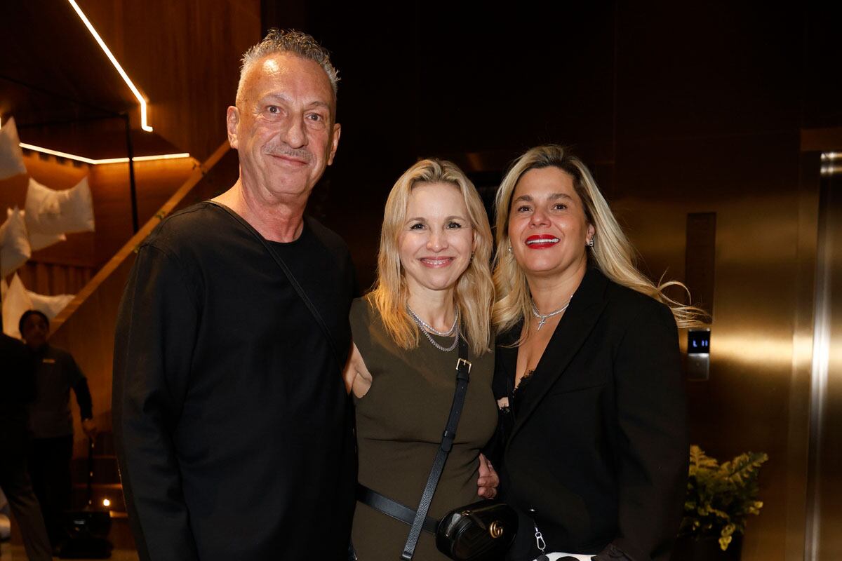 Juan de Dios Ramírez, Laura González y Liliana Sada. (Foto: Guillermo Treviño)