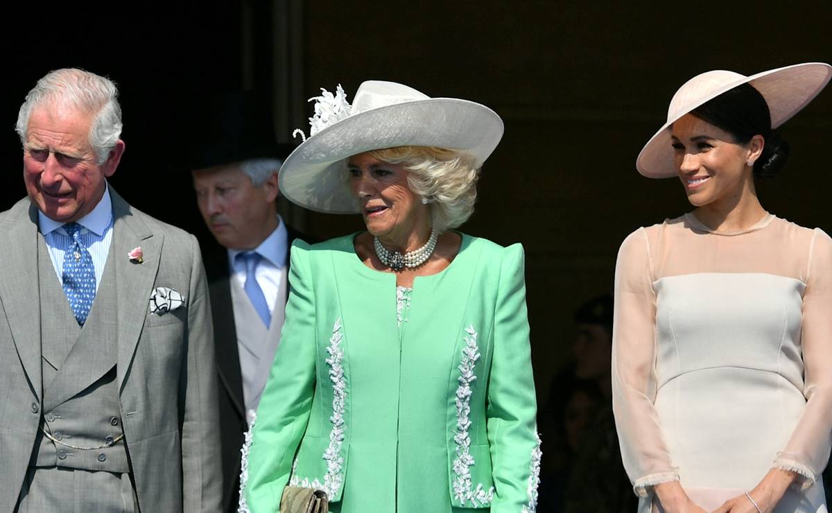 Harry y Meghan buscan dirección en Reino Unido; Clarence House corta lazos