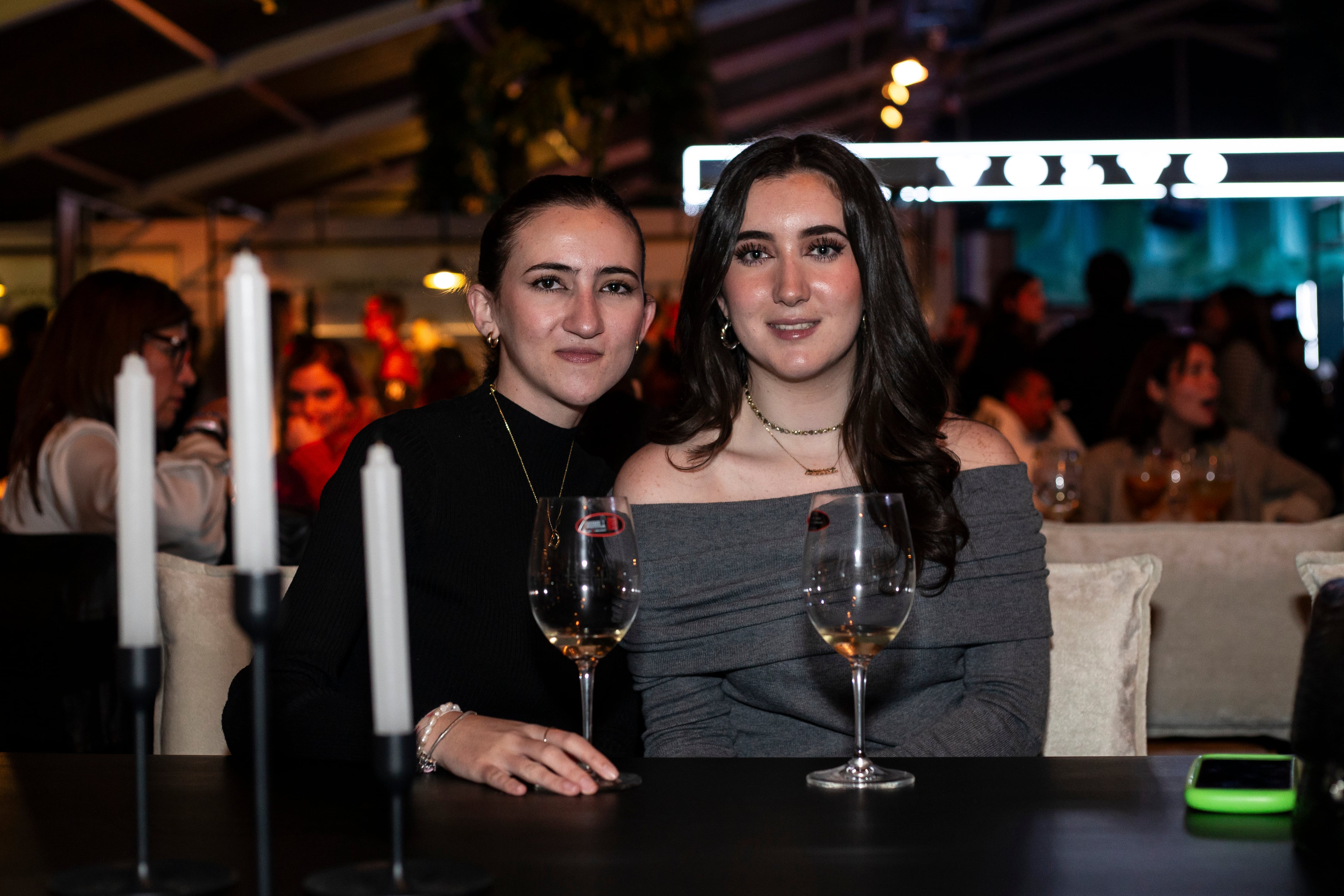 Daniela Iranzo y Fátima Sierra. (Foto: Esteban Torreblanca)