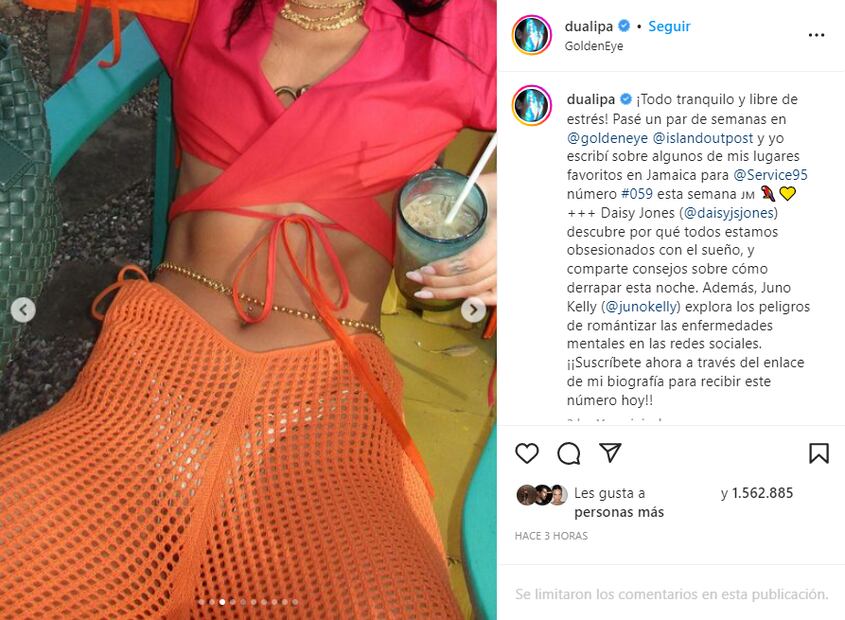 Dua Lipa recibe la primavera con impresionantes microkinis y prendas de red
