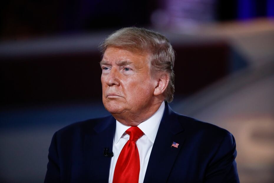 Facebook elimina los mensajes de la campaña de reelección de Donald Trump 