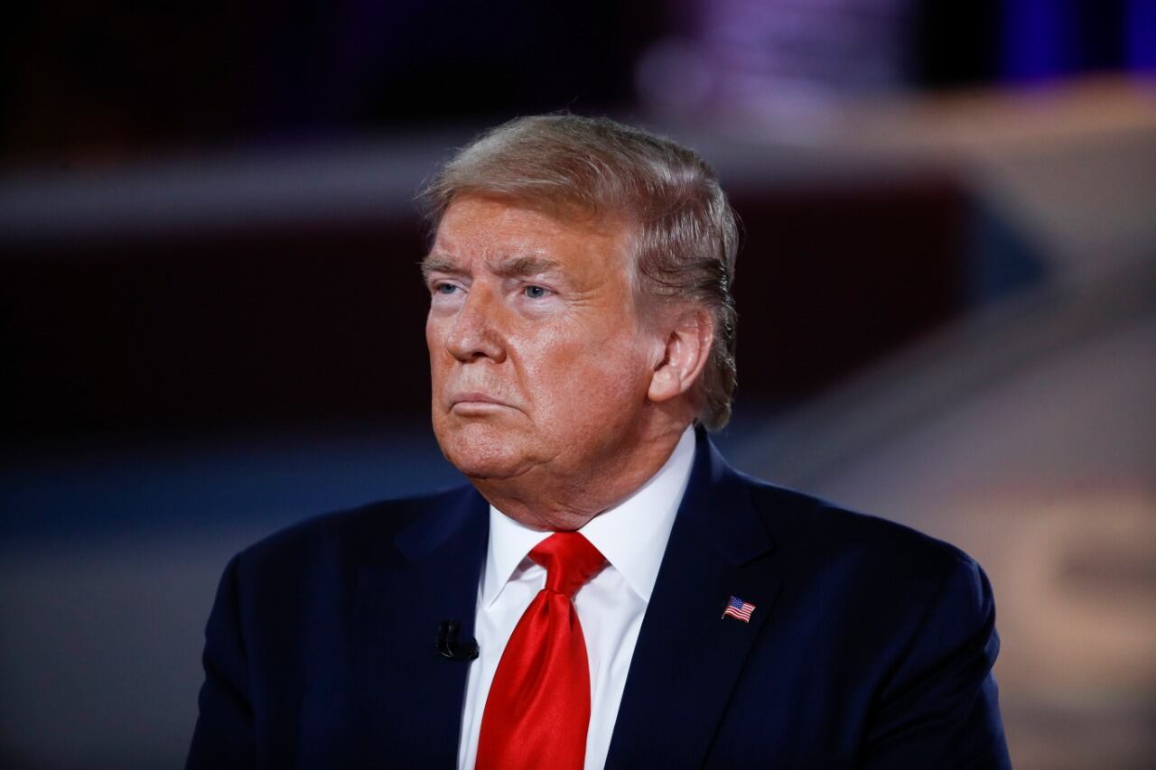 Facebook elimina los mensajes de la campaña de reelección de Donald Trump 