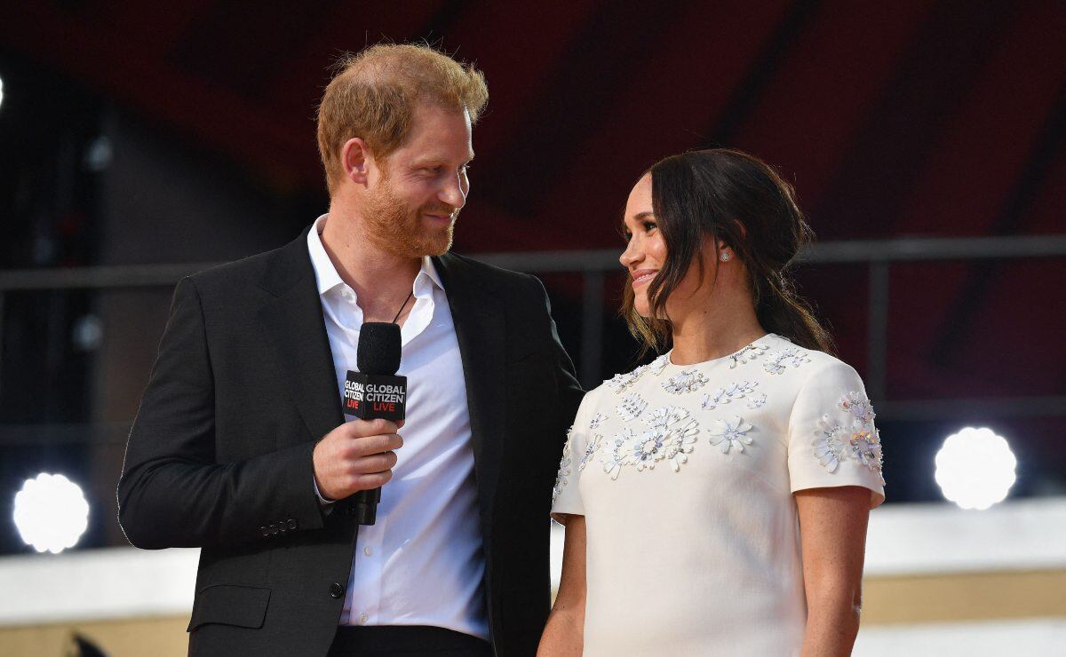 Meghan Markle recuerda que trabajó limpiando mesas y cuidando niños