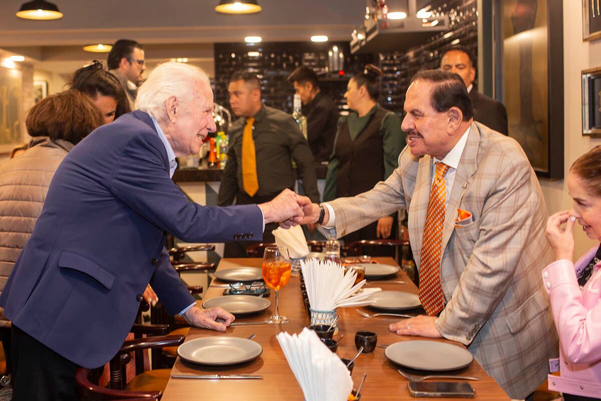 Oscar Ortiz y Juan Francisco Ealy Ortiz. Foto: Esteban Torreblanca