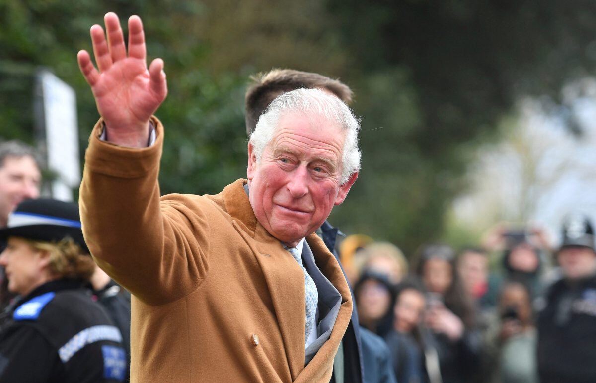 Carlos de Gales, de regreso a Londres para comenzar con actividades oficiales