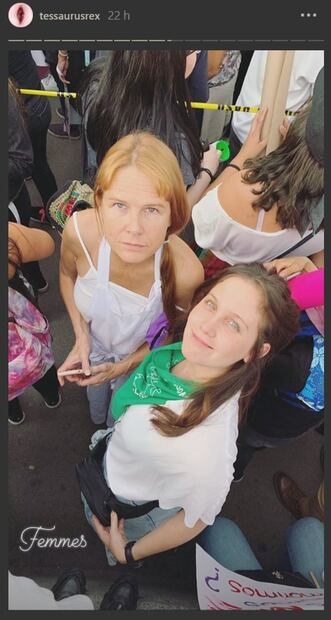 Martha Cristiana y Nailea Norvind, entre las asistentes en la marcha contra la violencia de género 