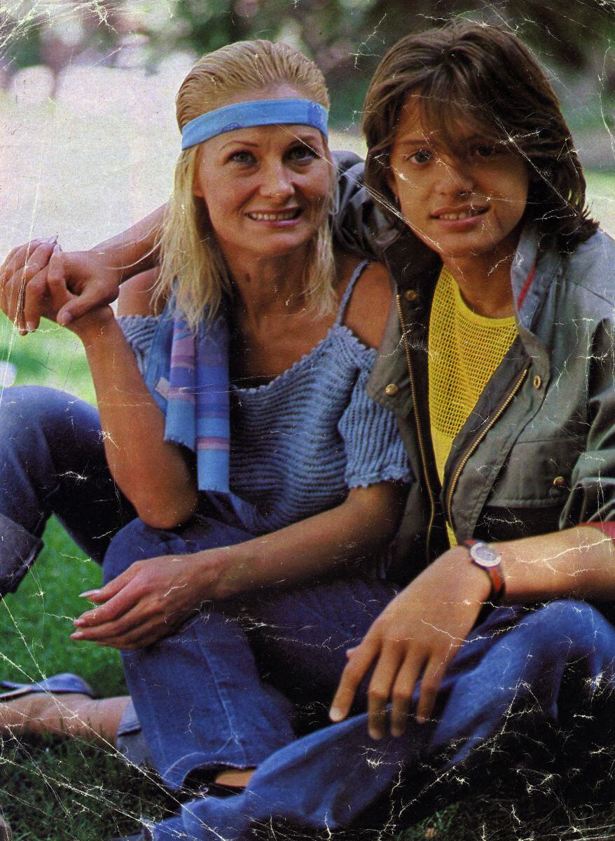 Luis Miguel y su mamá Marcela Basteri / Archivo