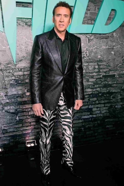 Nicolas Cage reaparece con pantalones de cebra y junto a su esposa, Riko Shibata, de 27 años