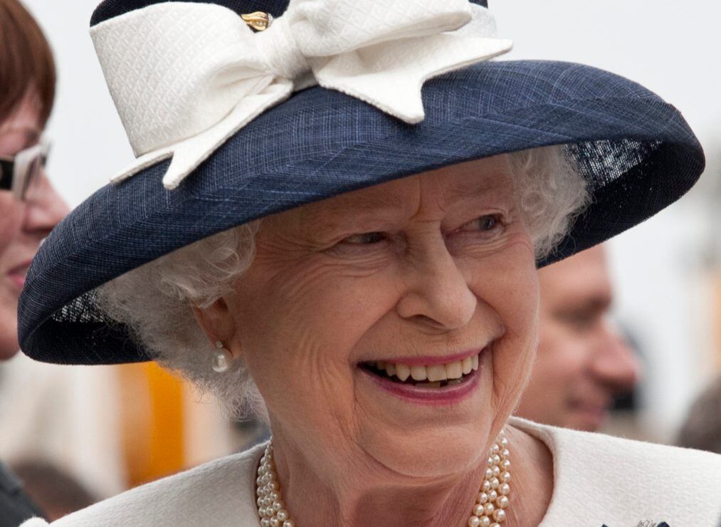 Isabel II premia a empresa de juguetes sexuales por su constante crecimiento