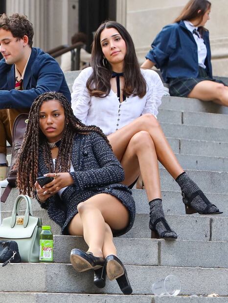 Ellos son los 'yindies', la nueva tribu urbana que rescata a los yuppies de los 80