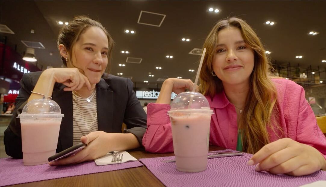 Paulina Goto y Ximena Sariñana en la película "Entra en mi vida" / Foto: Especial
