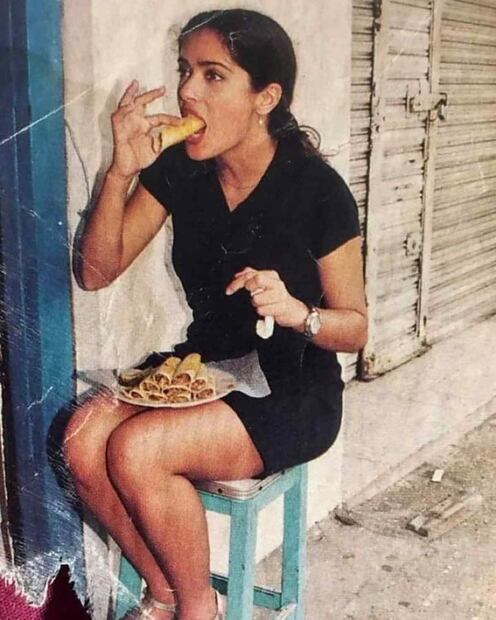 Hace tiempo, Salma Hayek recordó uno de sus momentos de su juventud comiendo tacos / Foto: Instagram - @salmahayek