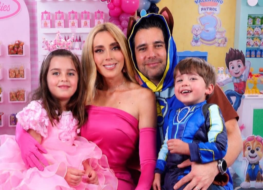 Carlotta Odiardi Aspe, Shanik Aspe, Mauricio Odiardi y Valentino Odiardi Aspe. (Foto: Instagram)