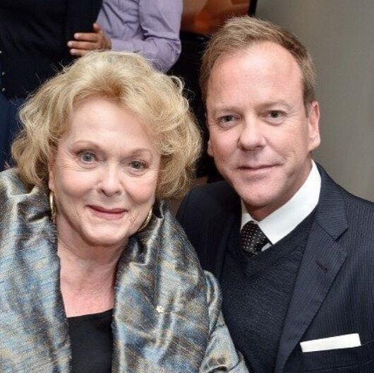 Muere Shirley Jean Douglas, mamá de Kiefer Sutherland, a los 86 años