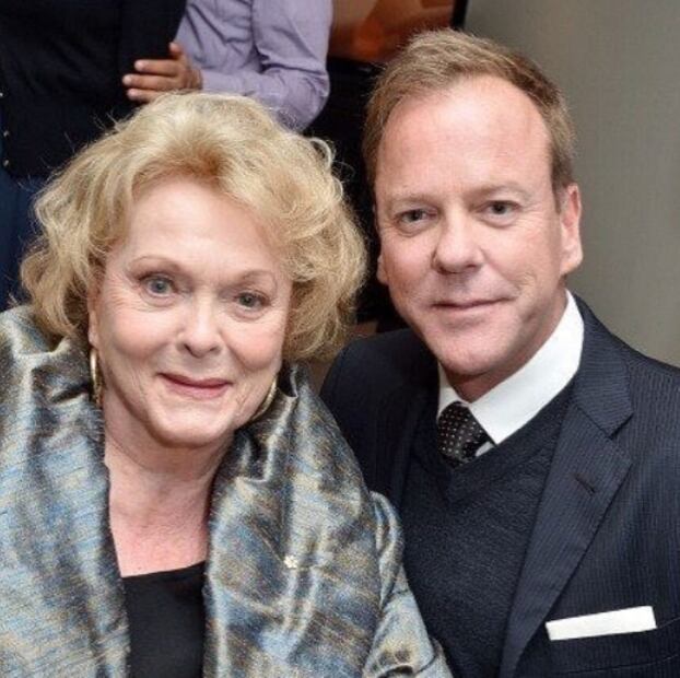 Muere Shirley Jean Douglas, mamá de Kiefer Sutherland, a los 86 años