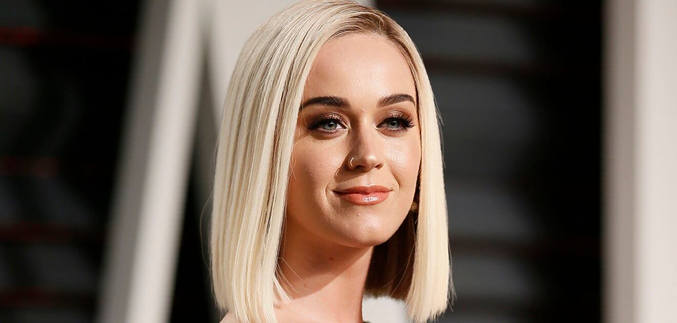 <p>Así es como Katy Perry llegó al after party de los Oscar, ahora ha sorprendido por un drático cambio de look, luego de terminar su relación con Osrlando Bloom. <strong>(Foto:&nbsp;REUTERS/Danny Moloshok)</strong></p>
