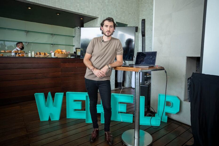 Carlos Gotlib, hijo de Adela Micha, presenta WeHelp