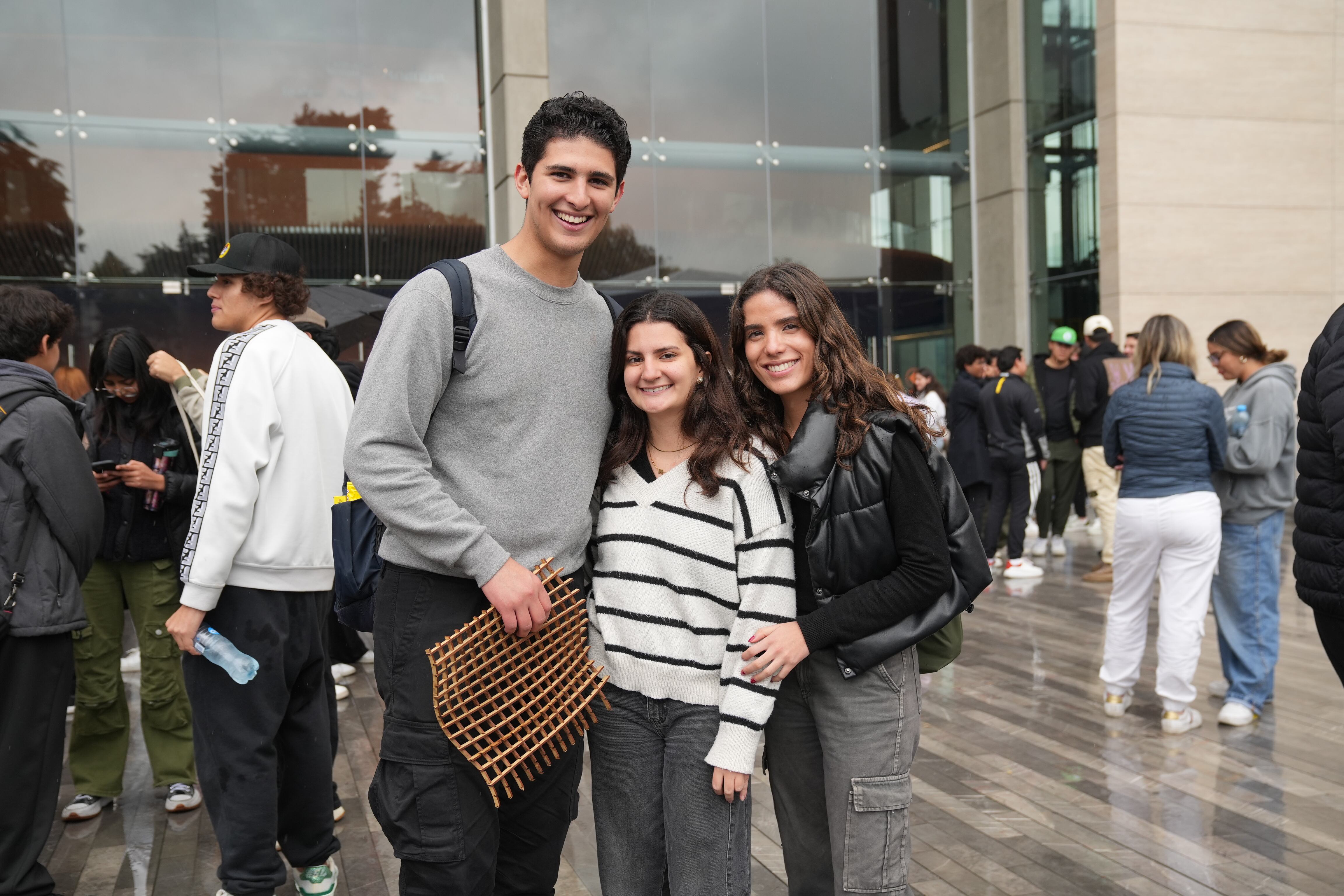 Javier Juárez, Cristina Quiroz y María José López. (Foto: Leonardo Gómez)