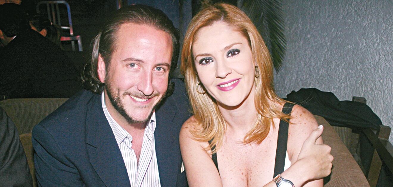 <p>Con sólo 10 meses de noviazgo Chantal Andere y Enrique Rivero Lake sabían que estaban preparados para unir sus vidas en matrimonio. <strong>(Fotos: Instagram, Archivo El Universal)</strong></p>
