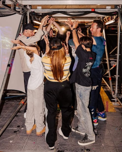 Shakira y sus hijos con la banda Coldplay / Foto: Instagram