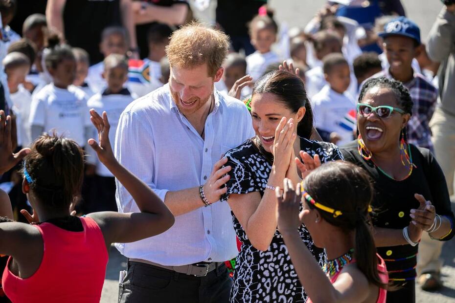 Los mejores momentos de Meghan Markle y el príncipe Harry en su visita a África