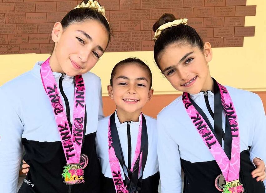 Jacky, Reni y Caro, las hijas de Jacky Bracamontes y Martín Fuentes / Foto: Instagram