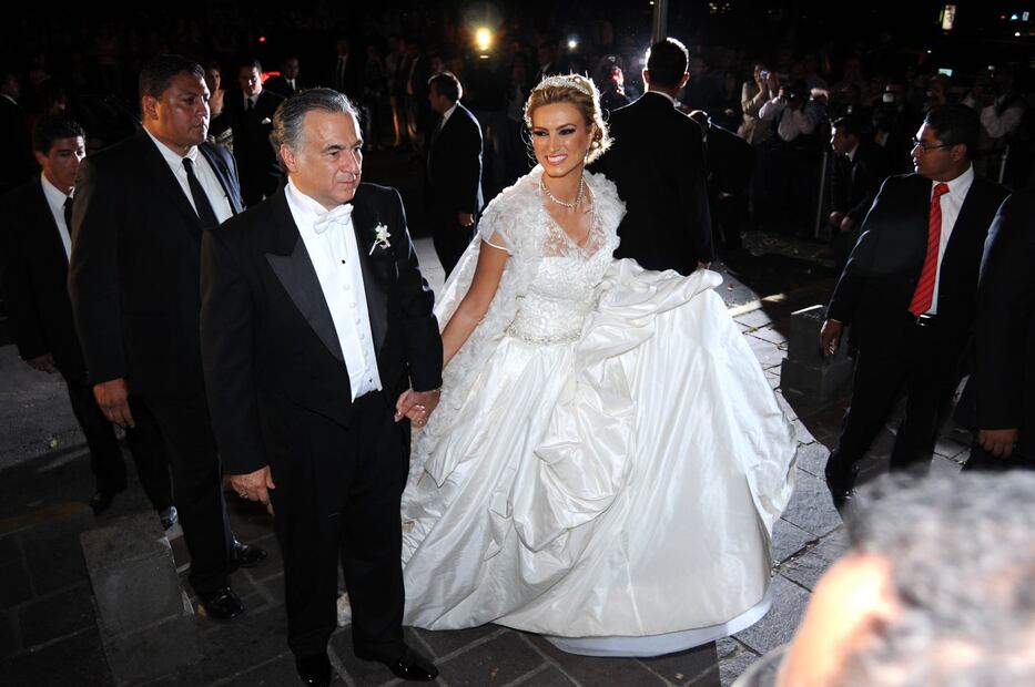 María Elena Torruco junto a Miguel Torruco Marqués, su papá / Foto: Archivo