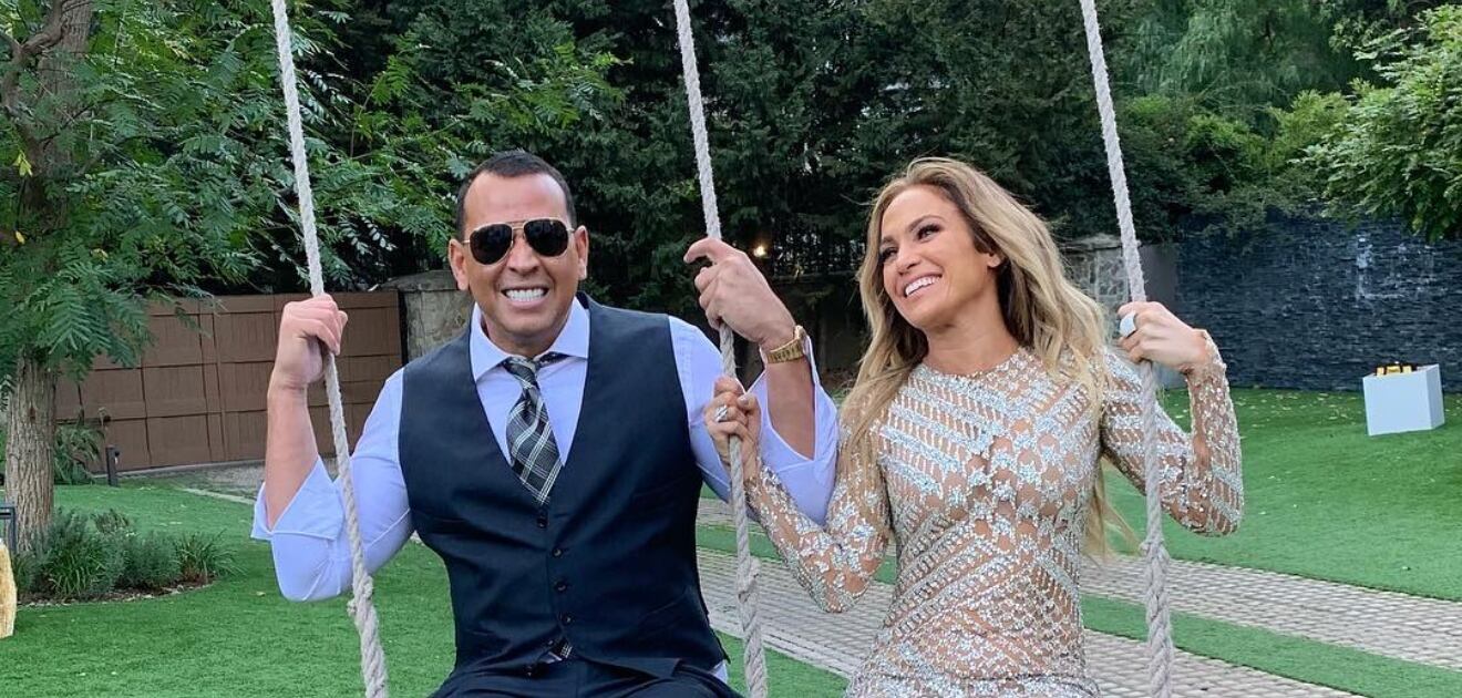 Jennifer Lopez sorprende a Alex Rodriguez con un sensual baile 