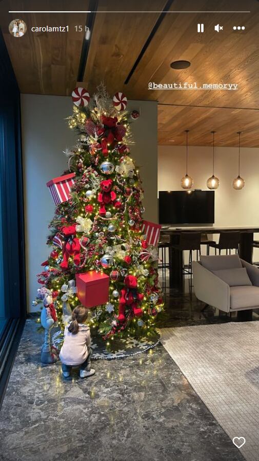 Inspírate en el elegante y hermoso árbol de Navidad de Carola, esposa de 'Checo' Pérez