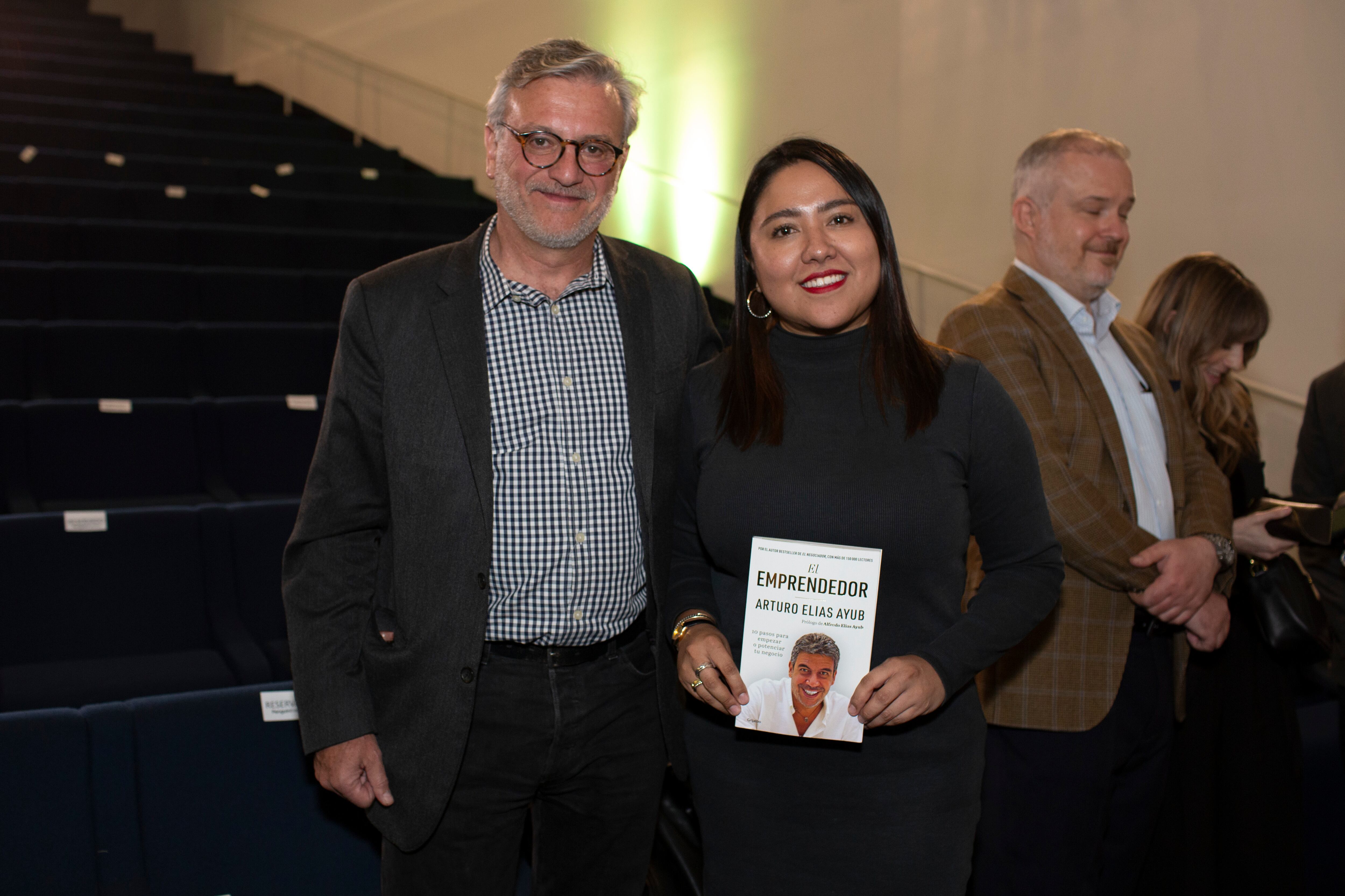 Roberto Banchik y Eloisa Nava. (Foto: Esteban Torreblanca)