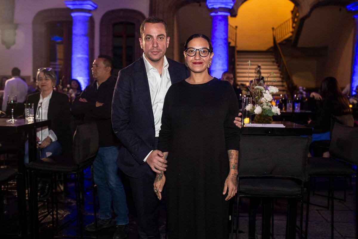 Carlos Pérez-Puelles y Ana Dolores González. (Foto: Esteban Torreblanca)