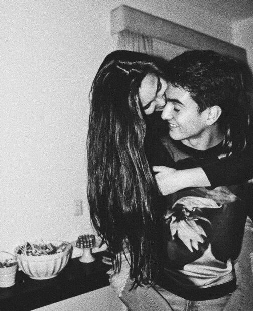 La historia de amor entre Sebastián Poza y la hija de Héctor Suárez Gomís