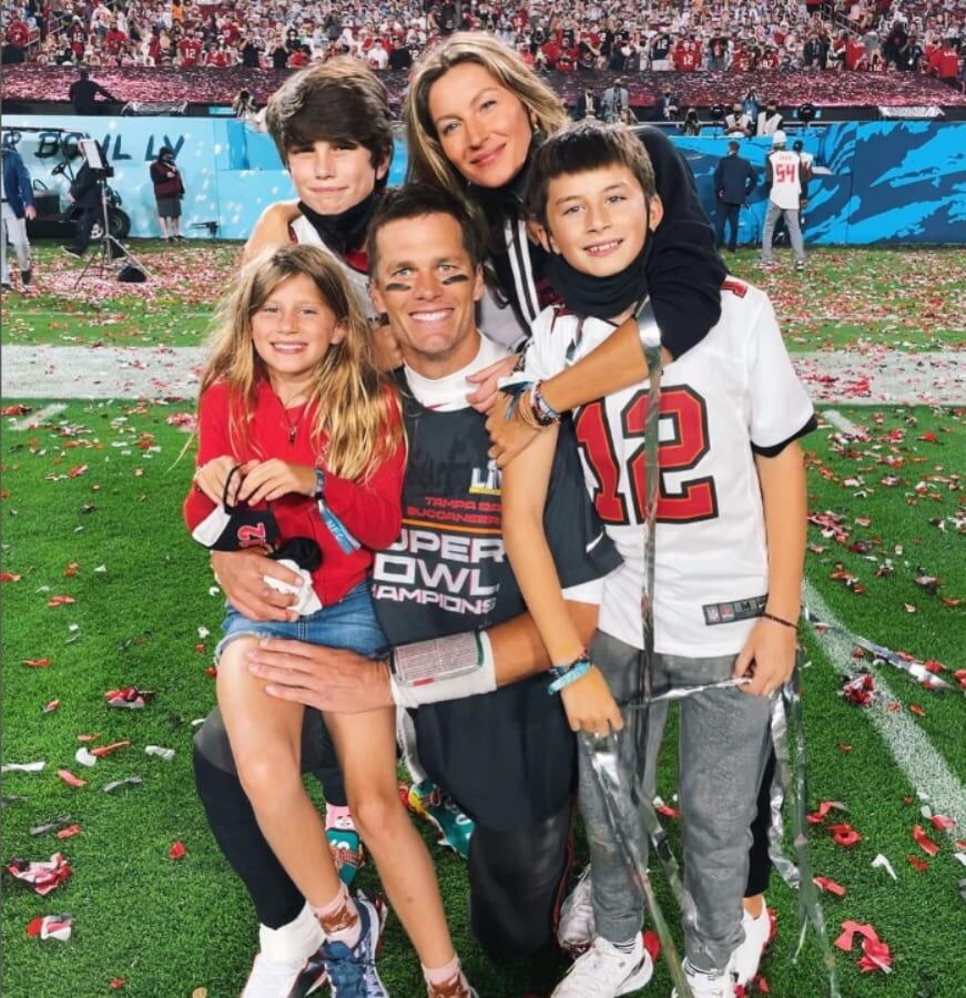 Tom Brady con su ex Gisele Bündchen y sus hijos, Benjamin, Vivian y Jack / Foto: Instagram