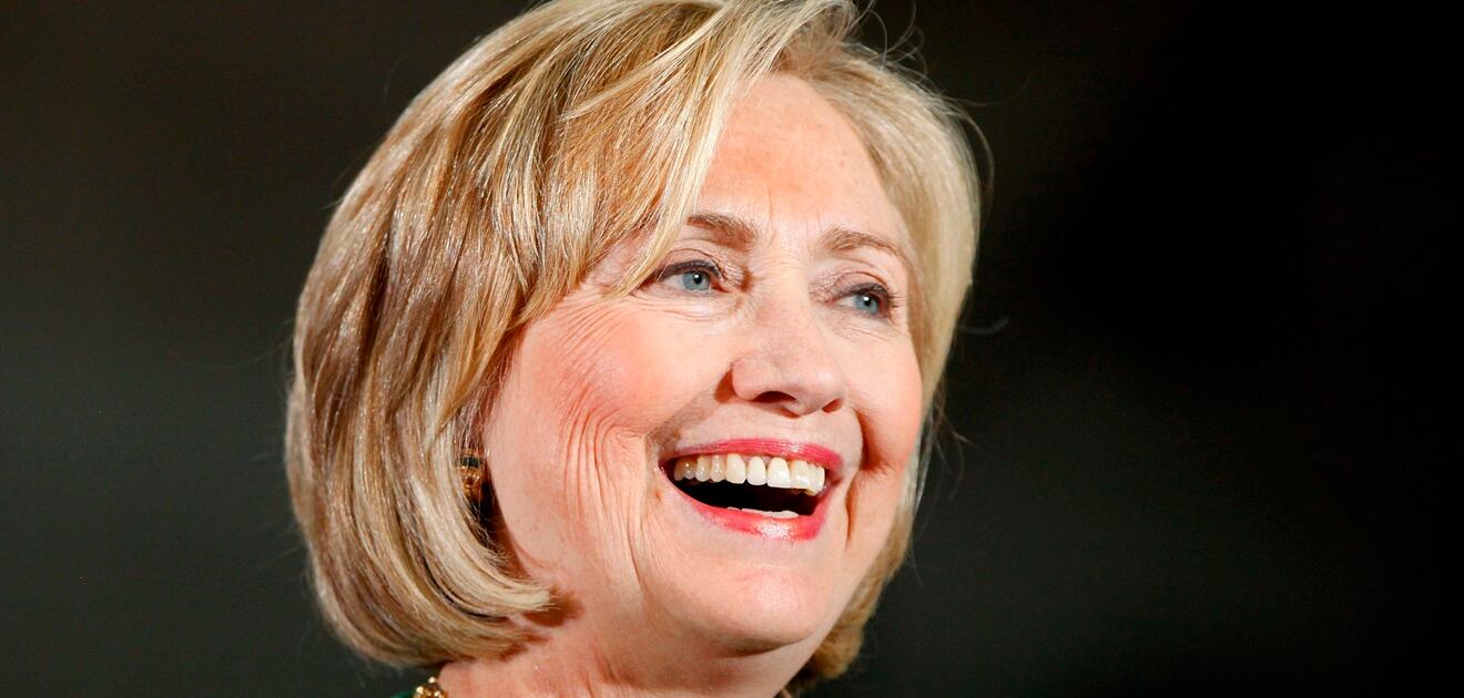 <p>Así lucía Hillary Clinton cuando estaba en la flor de su juventud, ahora es candidata a la presidencia de una potencia mundial.<strong> (Fotos: Archivo El Universal, hillaryclinton.com)</strong></p>
