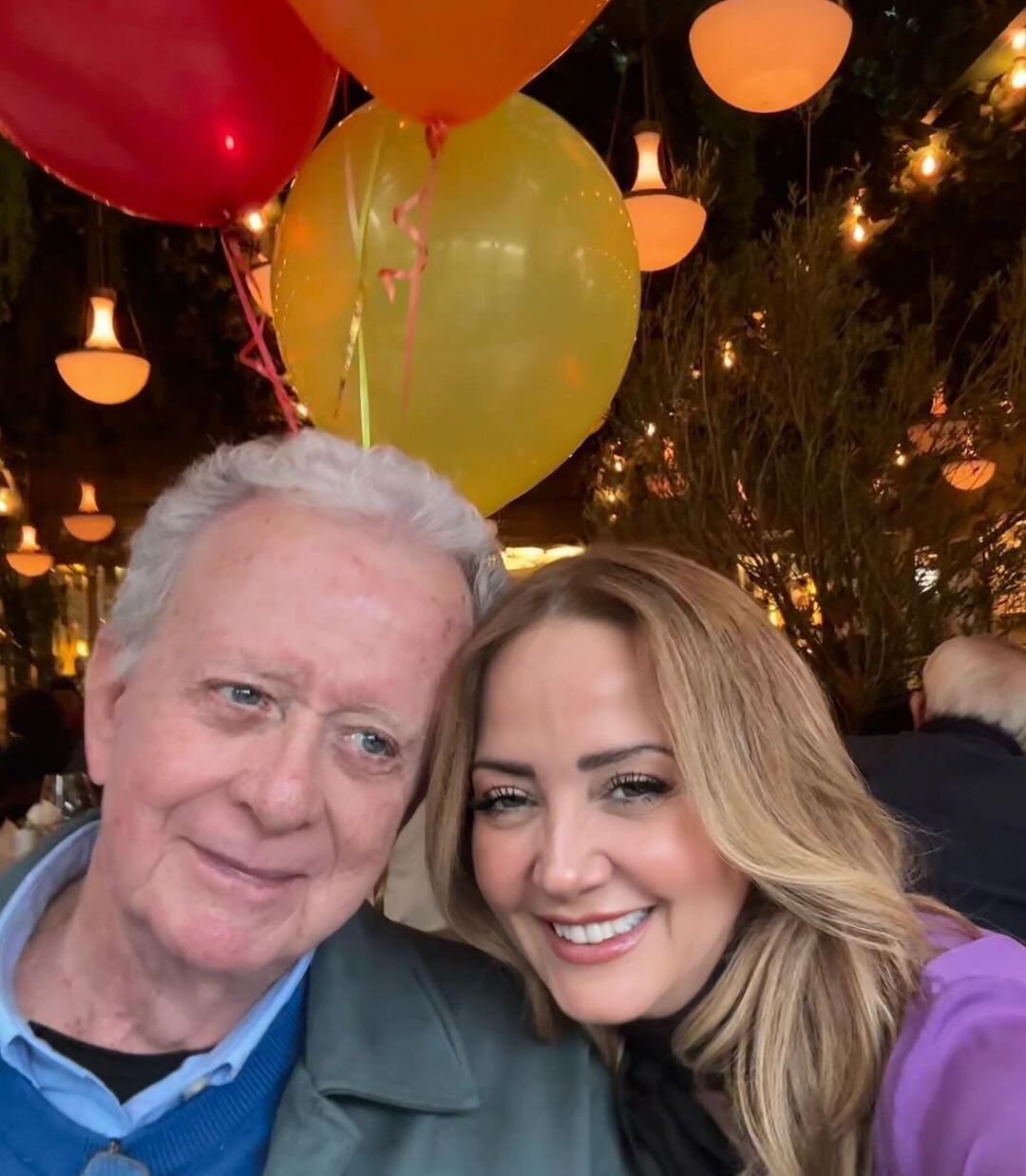 Andrea Legarreta junto a su papá/ Foto: Instagram
